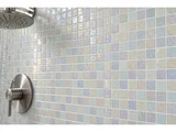 Релефните чипове на Larimar от близко разстояние