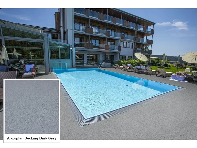 Мостра на фолио Decking Dark Grey и сива настилка около басейн пред хотел