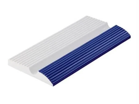 Порцелански бордни елемент Cobalt Striped, кобалтно сина со бело