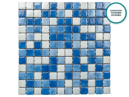 Falasarna – синьо-бяла шахматна мозайка от стъклокерамика за баня 25×25 мм